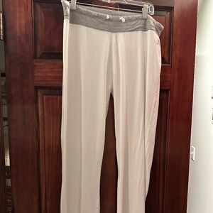 Coolibar lounge pant. Women's size L.